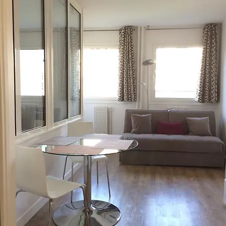 Tour Eiffel Rent Lägenhet *