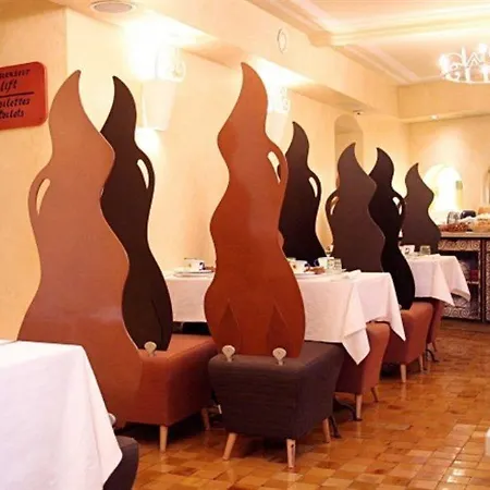Royale Montsouris Hotel