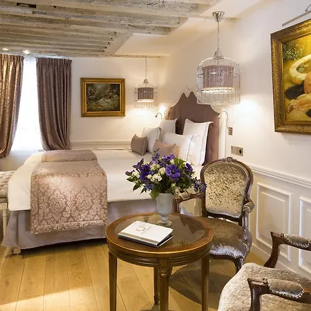 Académie Saint Germain Hotel