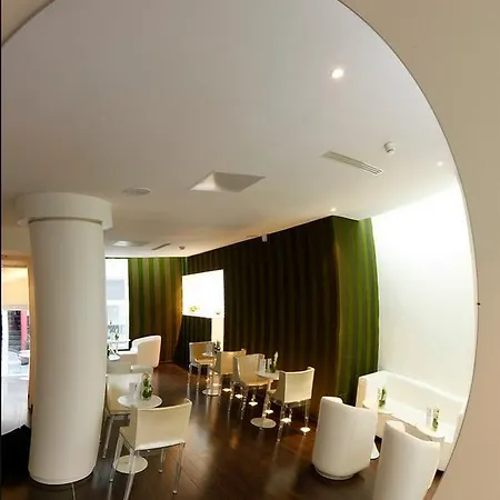 Le Quartier Bercy-square Hotel 3*