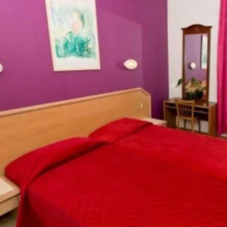 Hotel Ibis Styles Nation Cours De Vincennes