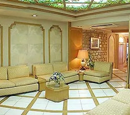 Renoir Montparnasse Hotel 3*