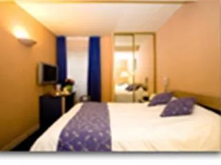 מלון Champerret Heliopolis פריז