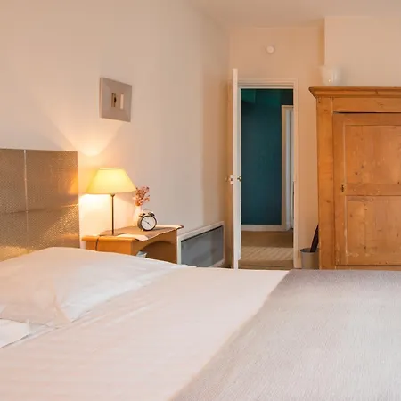 D'hotes La Maison Hippolyte Bed & Breakfast