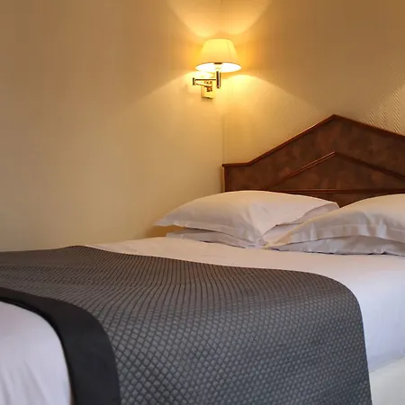 Newhotel Le Voltaire 4* Parigi