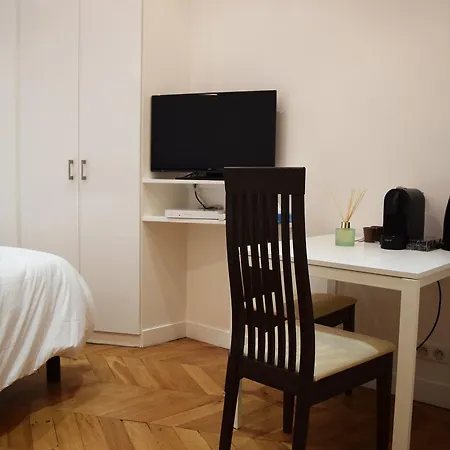 Bed & Breakfast Square