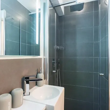 Trocadero Apartment *