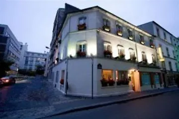 Champerret Heliopolis 3* פריז