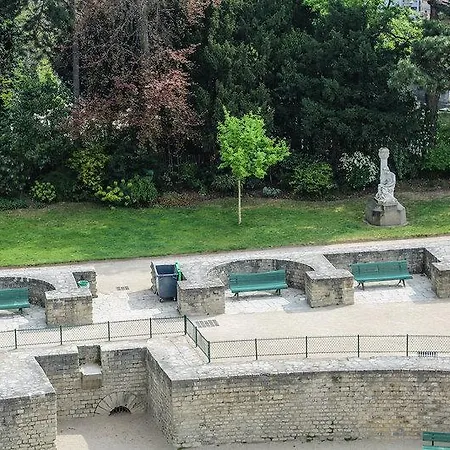 Des Arenes Hotel