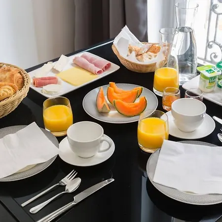 Square Bed & Breakfast Paris