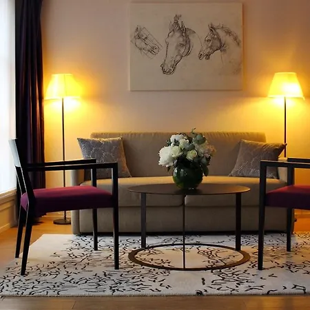 Hotel Monna Lisa Champs Elysées Paris
