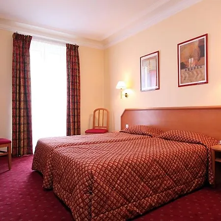 Du Pre 3* Paris