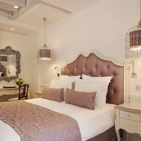 Académie Saint Germain Hotel 4*