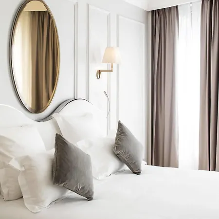 Hotel Trinité Haussmann 4*