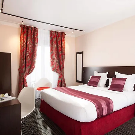 Nude Hotel