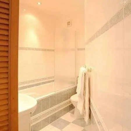 Korner Etoile Hotel 3*