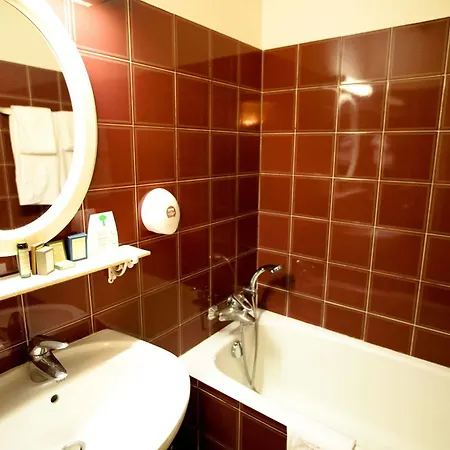 Hotel De La Tulipe 3*