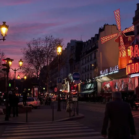 Blanche Montmartre Hotel Paris