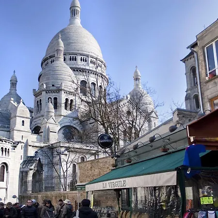 Blanche Montmartre Paris