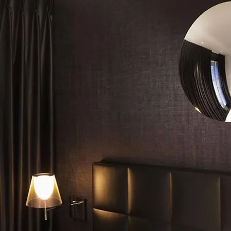 First Tour Eiffel Otel Paris