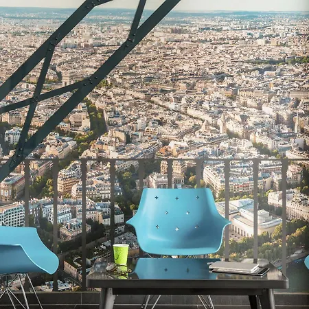Ibis Styles Eiffel Cambronne Отель Париж