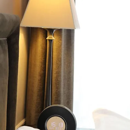 Hotel Saint-Louis Pigalle Paris