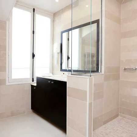 Hotel Saint-Louis Pigalle Hotel Paris