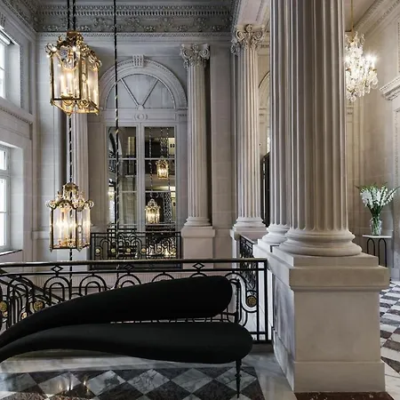 De Crillon 5*