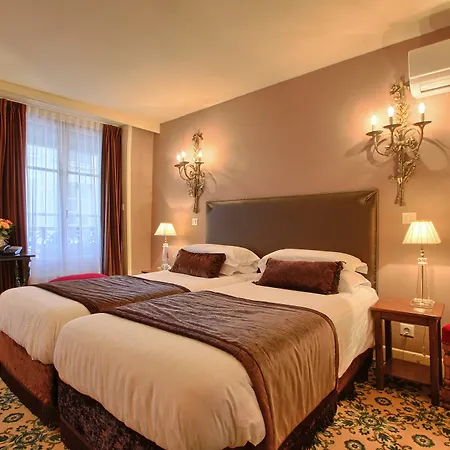 Des Deux Continents Hotel Paryż