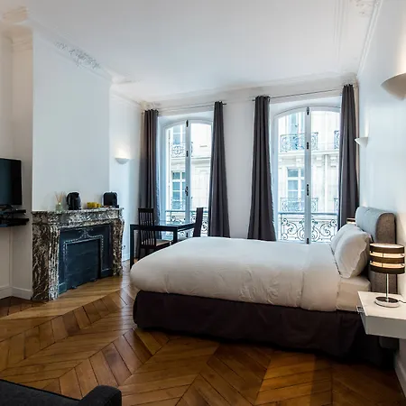 Bed & Breakfast Square