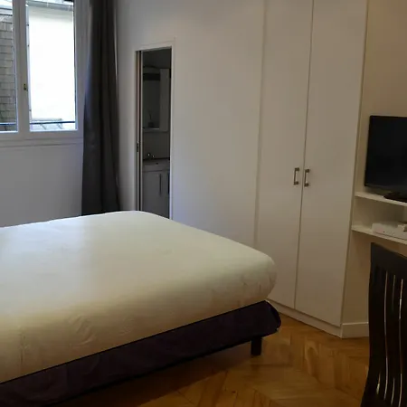 Bed & Breakfast Square Paris