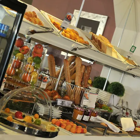 Mercure Opera Faubourg Montmartre Hotel 4*