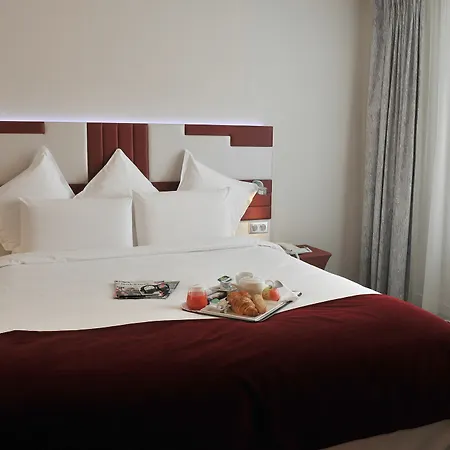 Hotel Mercure Opera Faubourg Montmartre 4*