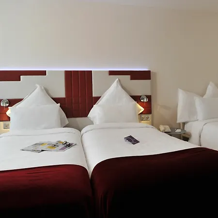 Hotel Mercure Opera Faubourg Montmartre 4*