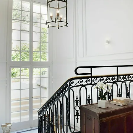 Helzear Etoile Paris