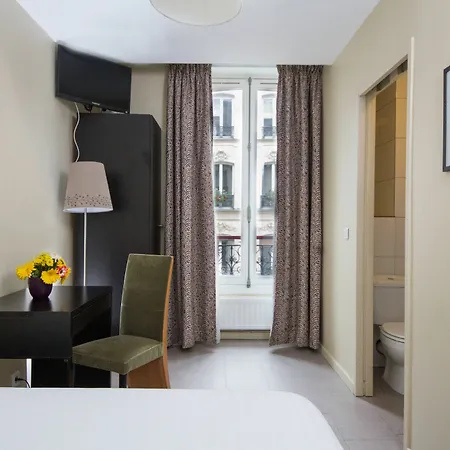 Montmartre Hotel 2*