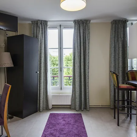 Hotel Montmartre 2*