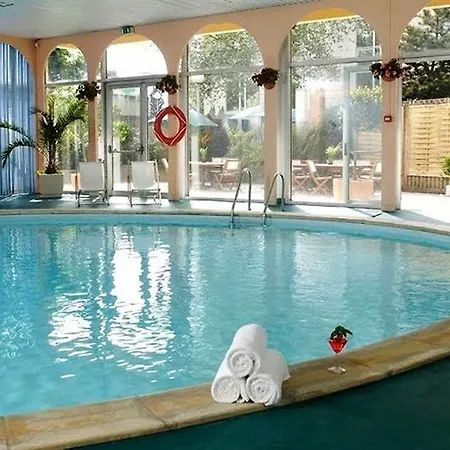 Montmartrois 2* París