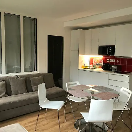 Tour Eiffel Rent * Paris