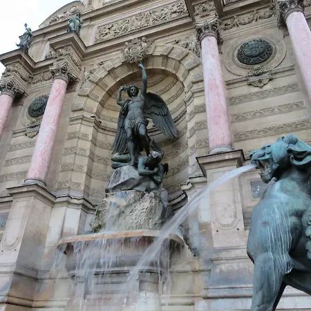 Luxury In Saint-germain Apartment