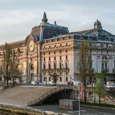 Luxury In Saint-germain *