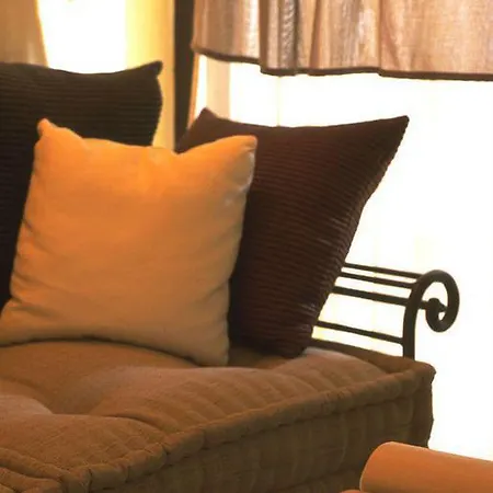 Royale Montsouris Hotel
