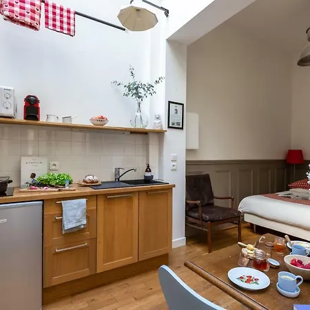 Artisan Lofts Near Marais Apartment
