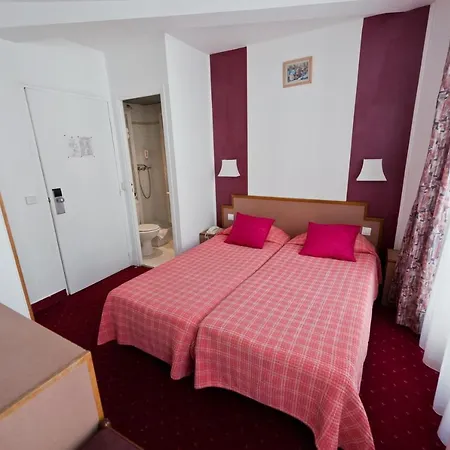Hotel Royal Bergère 3*