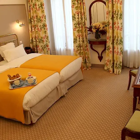Camille Tapestry Collection By Hilton Hotel 4*