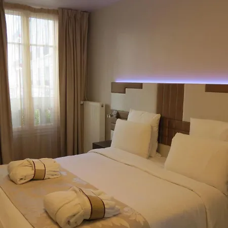 Hotel Mercure Opera Faubourg Montmartre 4*