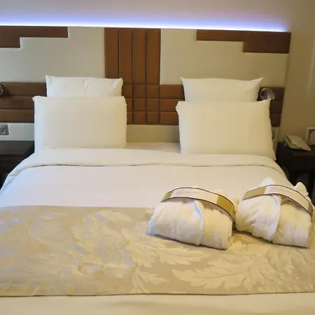Mercure Opera Faubourg Montmartre 4*