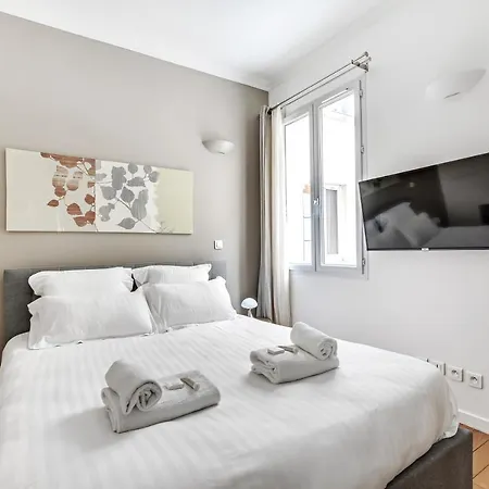 Pick A Flat's In Batignolles - Rue Biot *