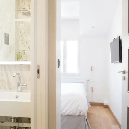 Au Coeur Du Marais Hotel 2*