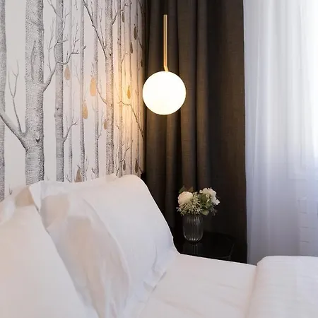 Au Coeur Du Marais Hotel 2*